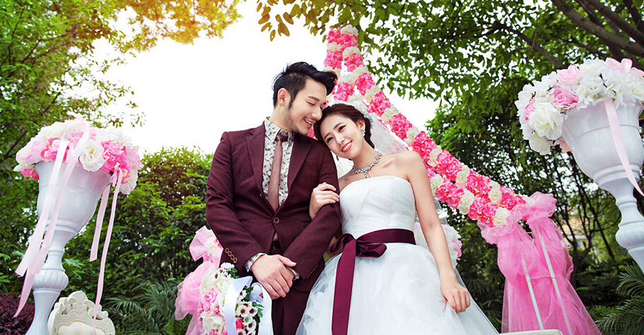 紫色国际婚纱摄影婚庆加盟连锁火爆招商中-全