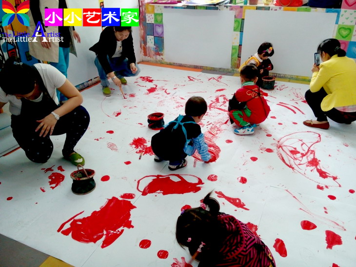儿童艺术教育加盟热线_小小艺术家品牌资讯