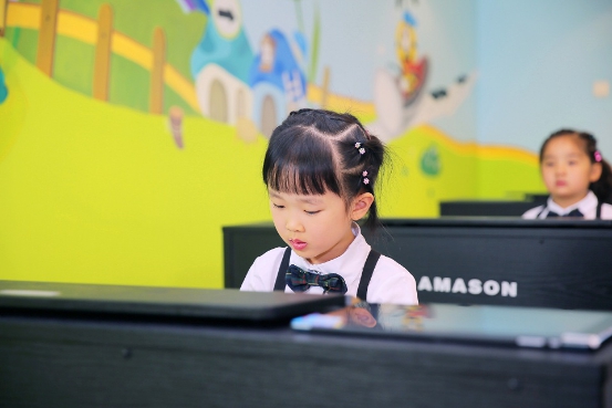 艺好学钢琴启蒙教室,全面培养孩子的音乐才能