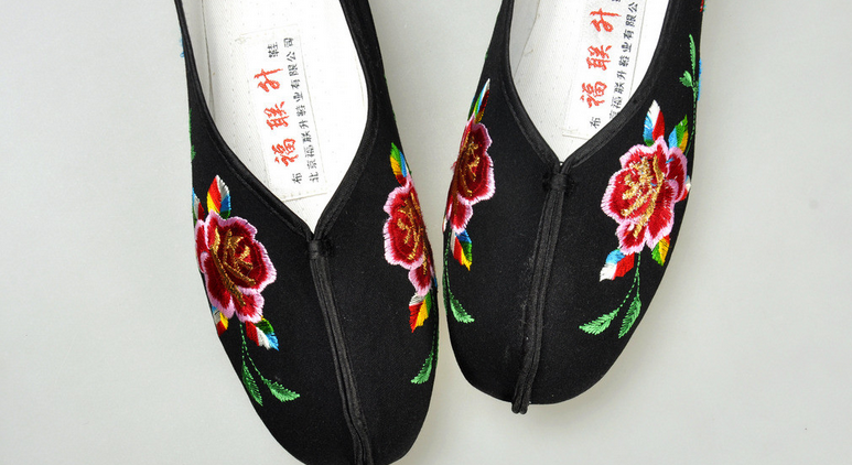 东福春品牌鞋