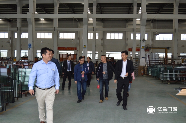 贵州思南县政府采购团参观亿合门窗品牌生产基地 建立长期合作关系！