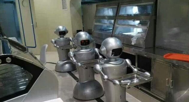 穿山甲智能餐饮机器人