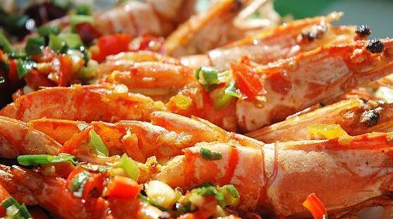 虾吃虾涮虾火锅