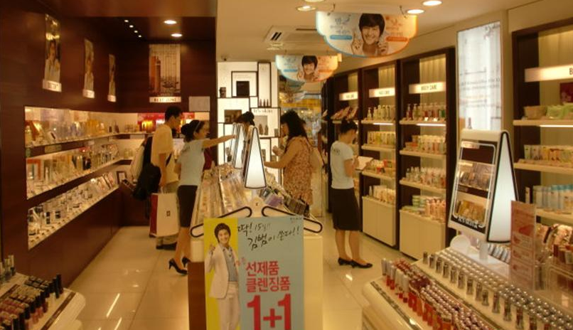 韩国化妆品店