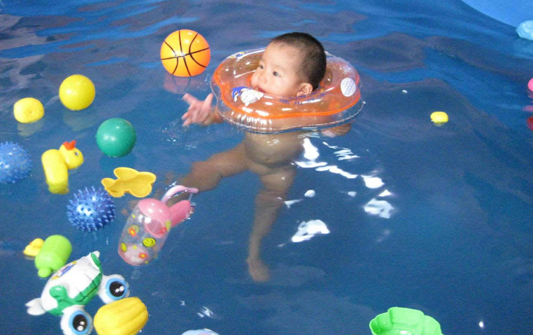 婴幼儿游泳诚邀加盟