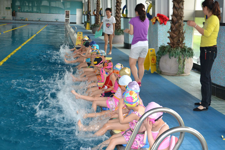 儿童游泳馆加盟多少钱 专业婴儿游泳馆加盟多久？