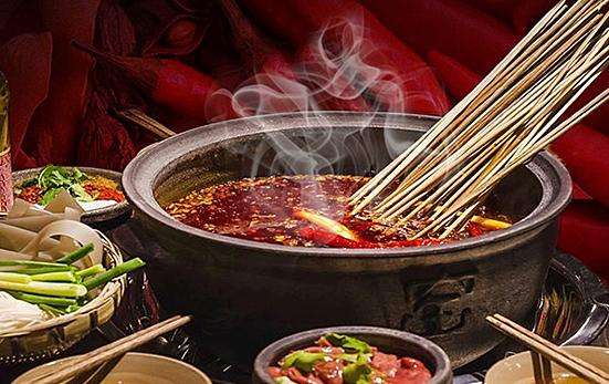 唐记煌砂锅串串香加盟，加盟的不是品牌，而是巴蜀文化