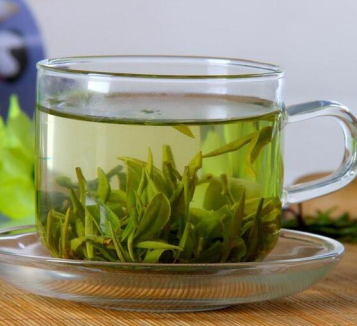  Longjing tea refreshes you