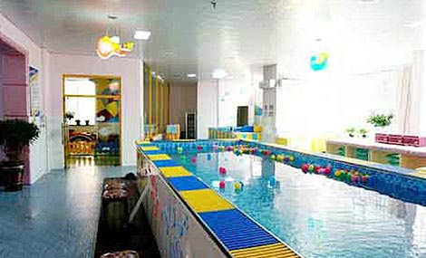儿童游泳馆适合低龄儿童活动