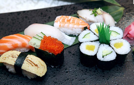 极鲜三文鱼寿司加盟优势