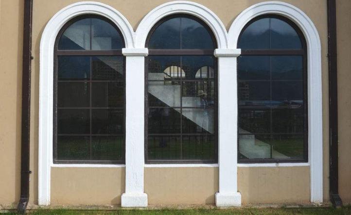 圣梵尼门窗铝材门窗