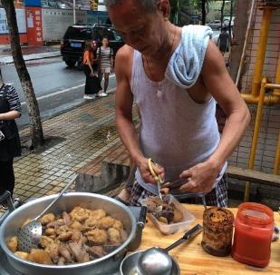 阿叔车仔牛杂店面图片