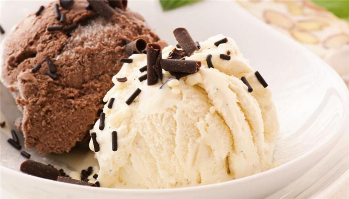 爱的冰淇淋黑白