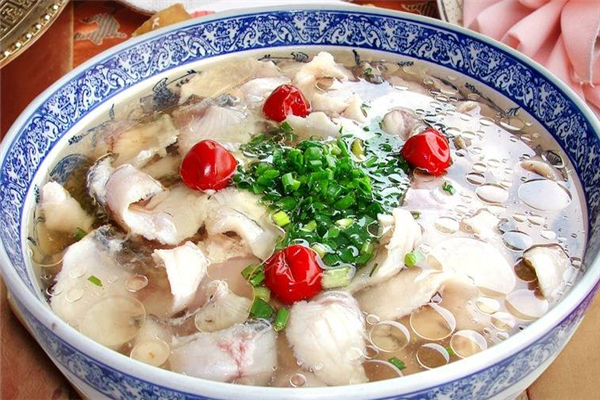 五骨酸菜鱼清汤