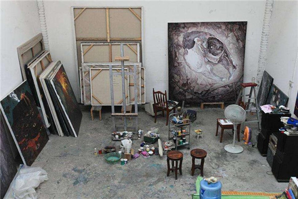 犀牛国际绘画艺术工作室凳子
