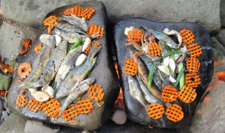 韩式石头烤鱼
