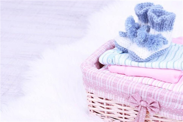 琪贝斯婴儿洗衣液粉色