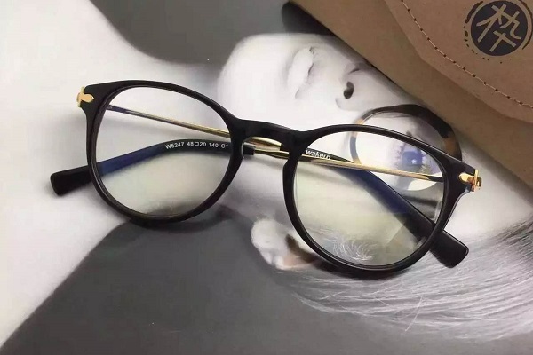 中国十大近视眼镜品牌排行榜