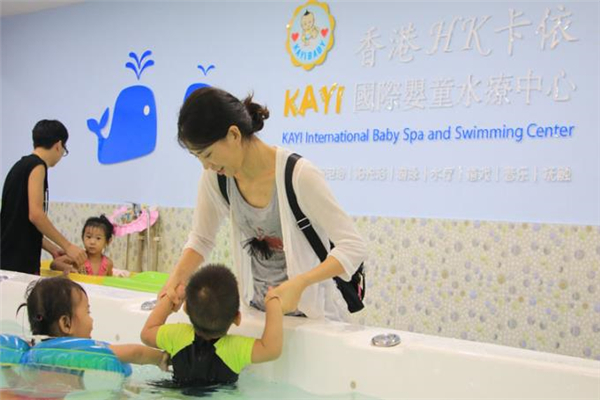 香港KAYI婴儿游泳馆水质干净