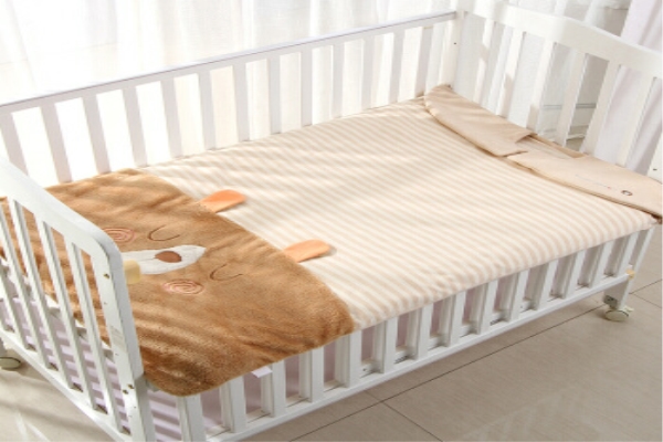 威尔贝鲁婴儿彩棉婴儿床