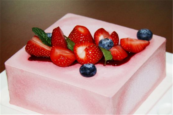 漫古甜品草莓蛋糕