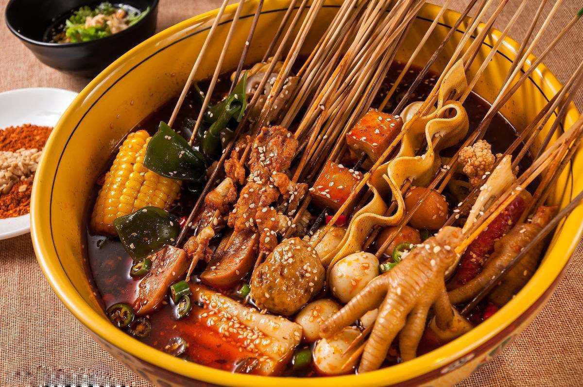 串串香、火锅、冒菜、麻辣之间区别和特点