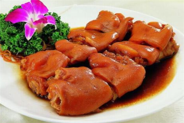 林尧隆江卤猪脚饭美味