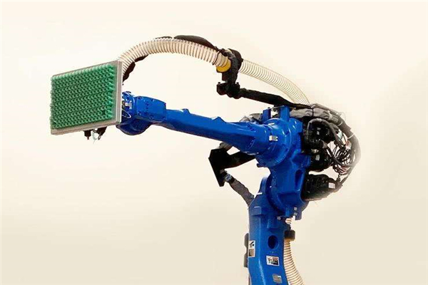 杜乐伯特机器人：智能成就商机，智能改变未来