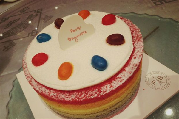 贝甜蛋糕彩虹