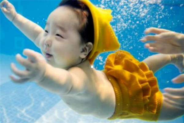 游学宝宝宝宝游泳
