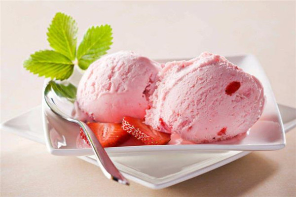 兹Q冰淇淋草莓