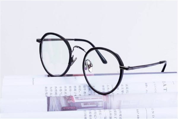 万新光学眼镜树脂镜片
