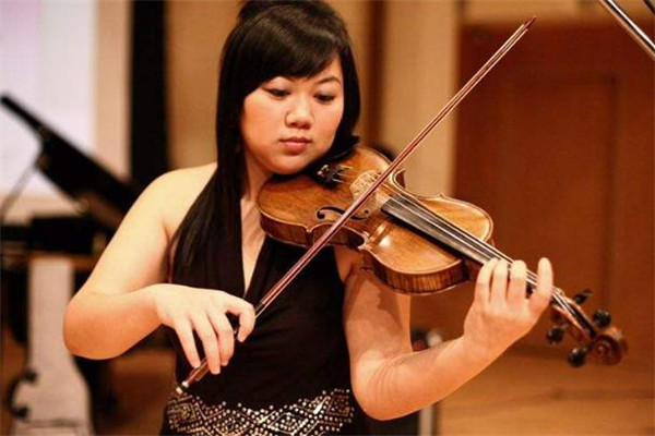 苏老师小提琴培训表演