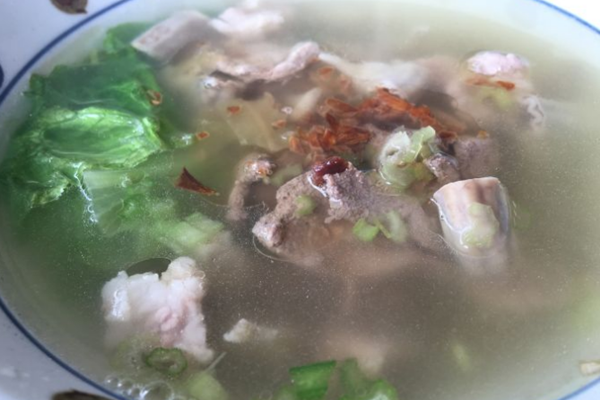 揭阳粿条牛肉汤