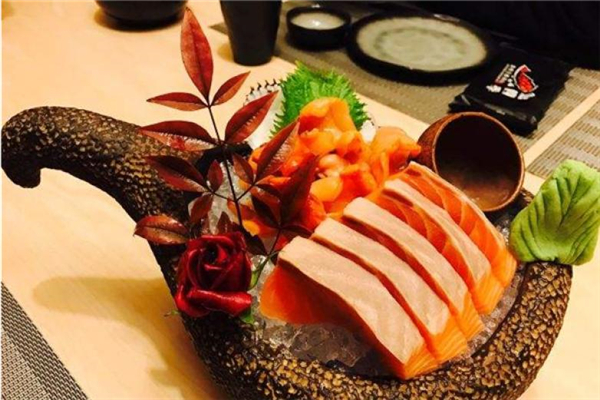鱼四季日本料理招牌