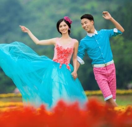 巴黎婚纱加盟_巴黎婚纱摄影