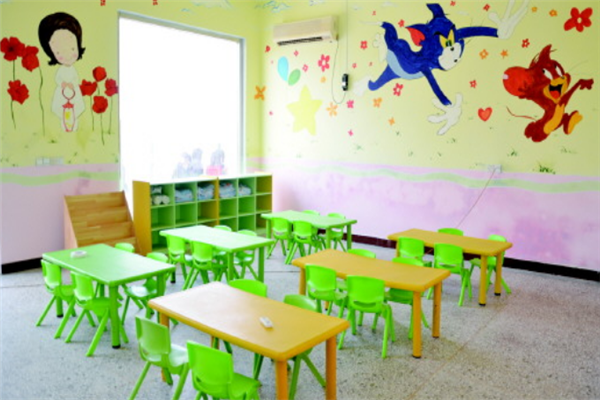 七色阳光幼儿园教室