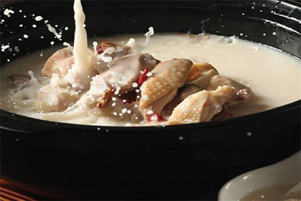 盛玖锅锅物料理汤底