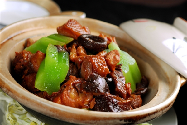 儒家阁黄焖鸡米饭美味