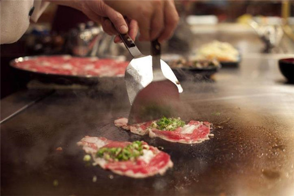 锦阁樱海日式铁板烧烤肉
