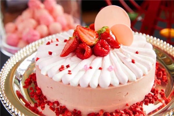 梦幻甜蜜草莓蛋糕