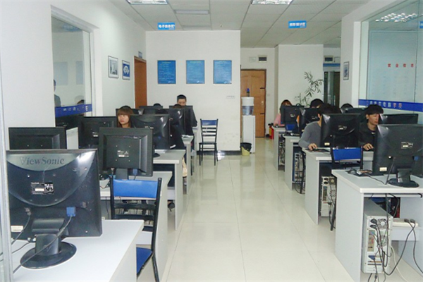 沪西电脑培训学校教室