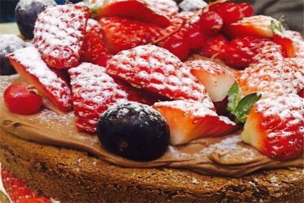 美伽乐创艺蛋糕草莓