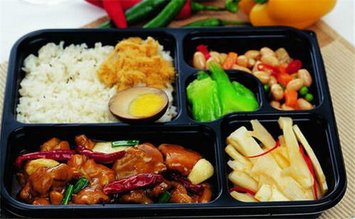食将新中式快餐:双线营收,共享财富