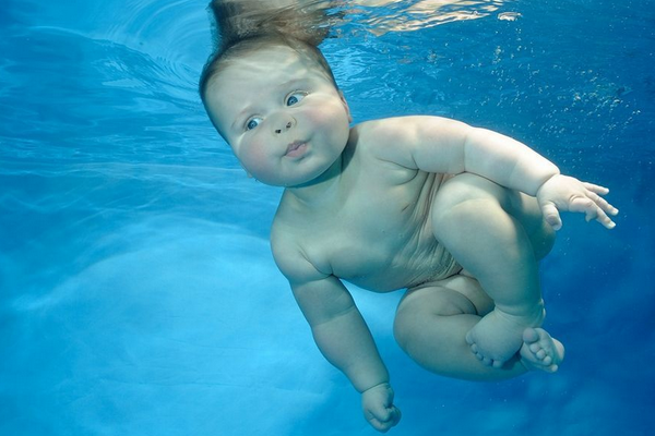 爱乐童婴幼儿游泳馆科学