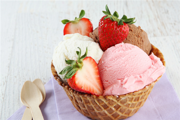 bingbox冰淇淋草莓味好吃