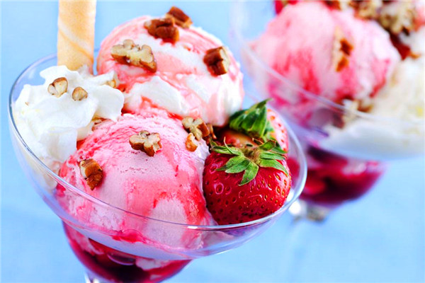 达芬7冰淇淋草莓