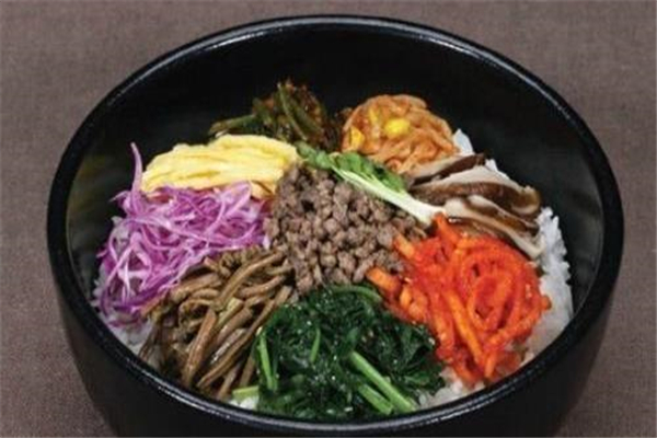 首尔小镇韩式石锅拌饭展示