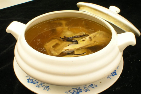 东方荟煲鸡肉汤