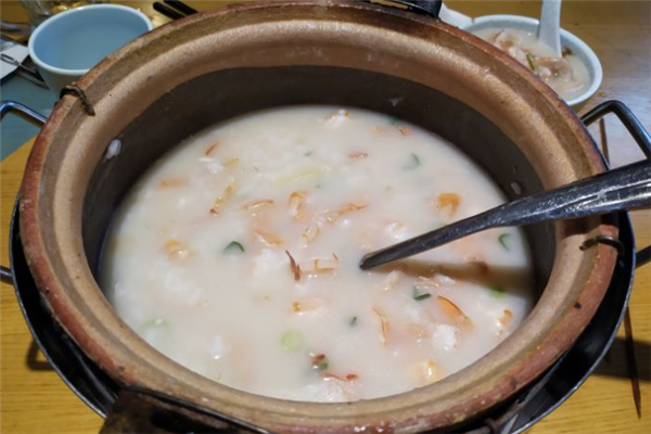 米艺莲砂锅粥中餐
